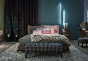 furniture: CLAPTON: THE WARM AND WELCOMING ELEGANCE OF THE LEATHER GIVES THE BED A REASSURING AND COMFORTABLE EFFECT, EMPHASIZED BY THE PRESENCE OF TWO LARGE CUSHIONS, ALSO IN LEATHER WITH CONTRASTING PIPING, ACTING AS HEADBOARD. THE FEET WITH THE NEW CHROME-PLATED | ARCHONTIKIS-GIANFRANCO FERRE